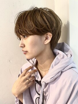 レア 中野(Le'a) 大人っぽさ×遊び心のあるハイターカラー