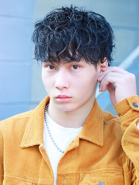 モットコウ 岡山駅前(Mot-Co) ツイスパ×王道ショートウルフ