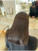大人可愛い透明感立体感グレージュ×エアストレート
