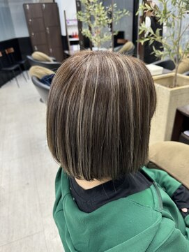 アイズ 本厚木(AIZU) 白髪ぼかしハイライト