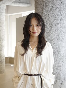 ネロ フタコタマガワ(NERO FUTAKOTAMAGAWA) 【加藤 青空】　ロングレイヤー