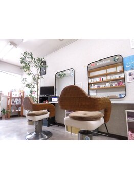 《女性Stylist×マンツーマン》薬剤のダメージや匂いが苦手な方もビーワン水で解決◎一度ご体験ください♪