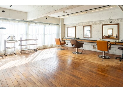 アーサス ヘアー デザイン 本八幡店(Ursus hair Design by HEADLIGHT)の写真