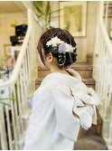 編み込みシニヨンヘア