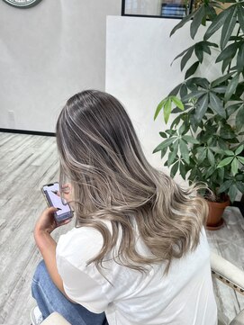 ベルヘアーデザイン 堺東(Belle hair Design) バレイヤージュ/グラデーション/グラデーションカラー/堺東