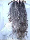 脱白髪染めホワイトグレージュバレイヤージュ×ブリーチ2回