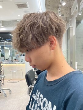 サンクマーケット 渋谷(cinq MARKET) 渋谷メンズブリーチカラーミルクティーベージュセンターパート