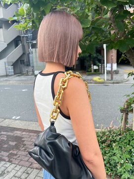 リノ(RLINO) 【名古屋/栄】ボブカット/ブリーチ/ラベンダー