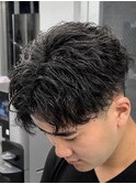 縦落ちツイストスパイラルパーマセンターパート