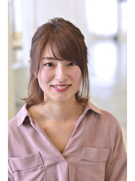 アドラーブル 万代店 (adorable) 【adorable】肩上レングス外ハネゆるハーフアップアレンジ