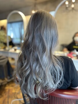 ベレッタ 楠葉店(veretta.) シルバーミルクグレージュ 喜多朝也/30代/40代/50代/ハイトーン