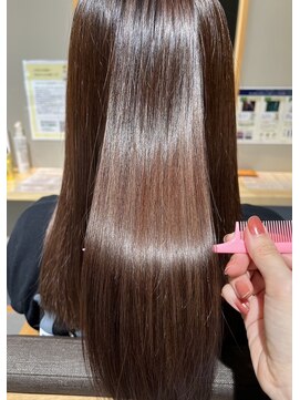 リタ(Rita) 髪質改善ヘアエステ・カットカラー