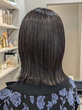 ポジ(poji) 外はねボブ　きりっぱなし　韓国風　髪質改善トリートメント