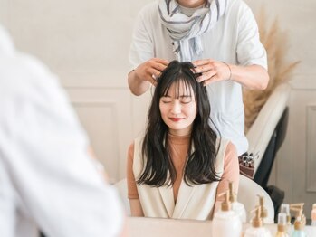 ヘア エステ ルリ(Hair Esthe RURI)の写真/最後まで一人のスタイリストが責任を持って担当します!一人ひとりに合わせた接客で“なりたい”を叶えます*