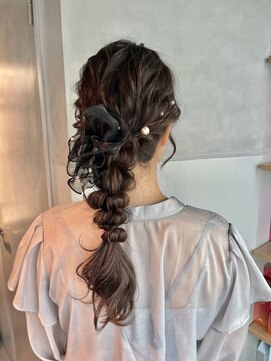 シャルムバイケンジ(Charm.by KENJE) 【編みおろしローポニーテール】結婚式/二次会/銀座/ヘアセット
