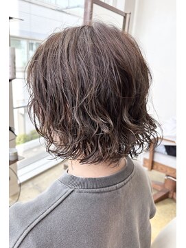 バディヘア ルーツ(BUDDY HAIR ROOTS) 大人ボブ×グレージュカラー×ゆるめでラフなパーマ