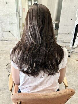 ロマーリ 岡山店(LOMARLIE) レイヤーカット×大人ハイライト【小顔カット】