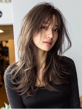 ハーツ(Heart's) ロング×白髪ぼかしカラー３０代４０代５０代６０代