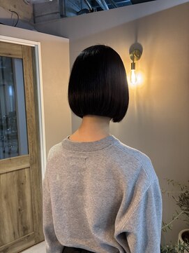 ミリ 北千住(millit) 内巻きボブ