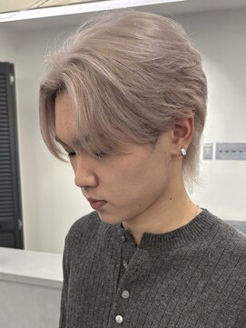 ルーブ トウキョウ(Loob. TOKYO) 池袋ブリーチハイトーンカラーブロンドデザインカラーシルバー