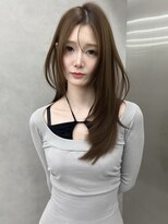 アイヴァン(AIVAN) ミディアムレイヤー/ハッシュカット/レイヤーカット
