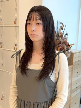 アルティーナ(altina) 透明感ナチュラルブラウン/ハッシュカット/レイヤーカット