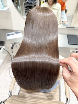 キュア 池袋(CURE) 10トーン透明感アッシュベージュ×髪質改善 #040