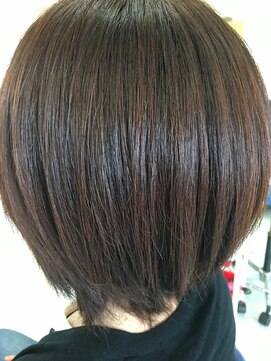 プラウド 硬い髪質も柔らかく☆サラサラボブ