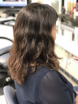 カットハウスソーソー(cut house SO-SO) ナチュラルウェーブパーマ