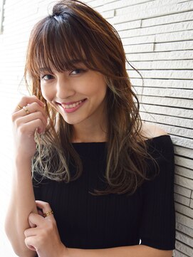 ローハ(Lowha) セミロング/大人可愛い/イヤリングカラー/髪質改善/ハイライト