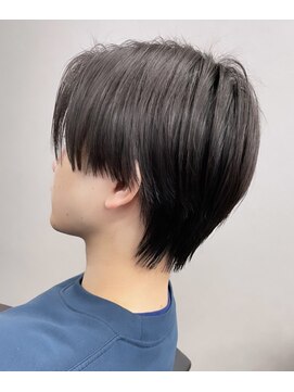 スキル(SKILL) センターパートウルフ ニュアンスパーマ