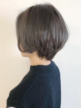 リコ(LIKO) 大人すっきりショート☆似合わせカット/お手入れ簡単ヘア