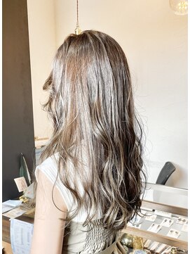 ホンネ(honne.) ミントグレージュ×ハイライト