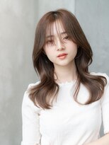 ドットハリス(.Hallis)&nbsp;くびれヘア/韓国風ヘア/大人可愛い/ベージュ/原宿/表参道