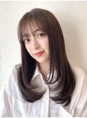 ミディアムストレートワンカールレイヤーカット顔周りカット