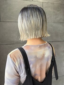 ディスコネクト(DISCO-N-NECT) ルーツカラー ダブルカラー ハイトーン ホワイトグレージュ