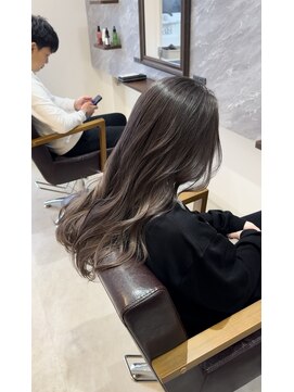 フサ(Fusa) グレージュカラー