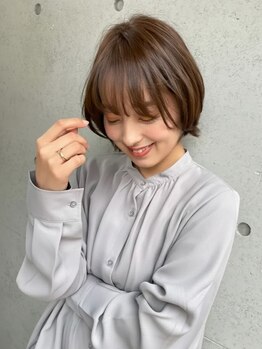 【苦楽園口徒歩4分】顔周りのカットラインで印象が変わる！毛先の動きまで計算したカットで小顔見せに♪
