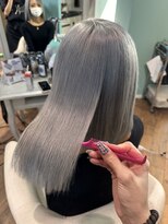 ミラシィ 稲毛(Mirashy)&nbsp;ブリーチ２回でつくるシルバカラー