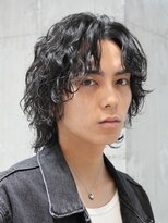 フィフス(fifth)&nbsp;原宿ツイストスパイラルパーマセンターパートコンマヘアfifth