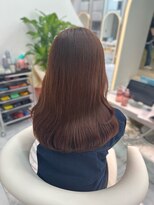 ロンドルピナス 小倉(Lond Lupinus) ミディアムレイヤーカット/似合わせカット/大人ガーリー/20代