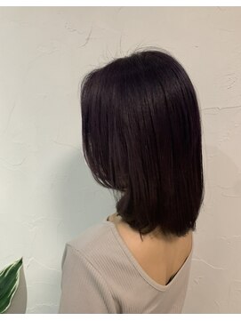 リリアン バイ リトル(Lilian by little) イルミナカラー