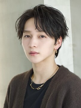 エイド 本店(aid) 爽やか好印象ニュアンスアップバング毛流れビジネスショート