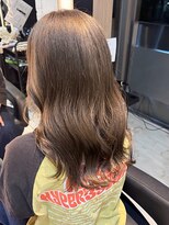 インク サカエ(inq sakae)&nbsp;ケアブリーチ2回/アッシュブラウン/レイヤーカット