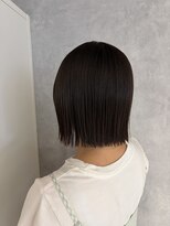 モク(mok) あご下外ハネ切りっぱなしボブ♪