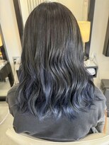 トリプルエフ(TRIPLE-ef)&nbsp;暗髪×ネイビーインナーカラー