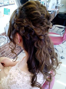 髪こうぼう ユルフワハーフアップ