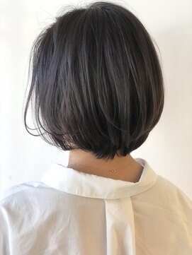 キアラ(Kchiara) 暗めブルージュ美シルエットショート/kchiara天神川野直人