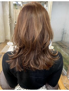 アリスバイアフロート 自由が丘(ALICe by AFLOAT) レイヤーカット