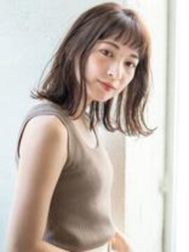 ノイカーム(noi Calm) noi Calm 土井陸 抜け感外ハネ切りっぱなしロブアッシュベージュ